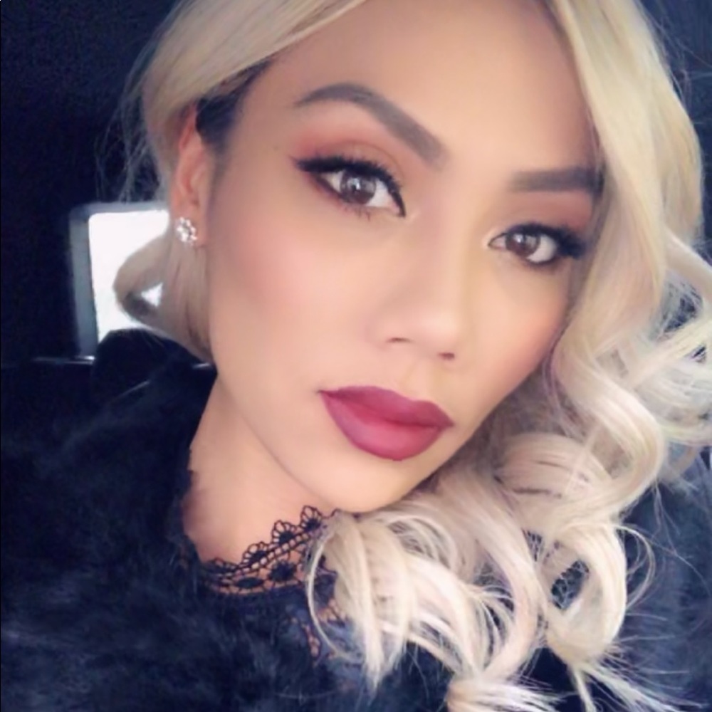 Meet your Posher, Mylinh